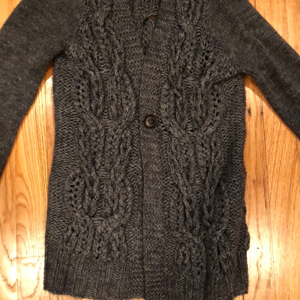 Beautiful Jcrew sweater worn twice. Super warm